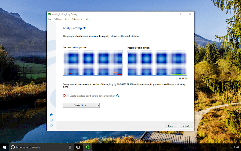 Screenshot of Auslogics Registry Defrag software running on Windows 10.