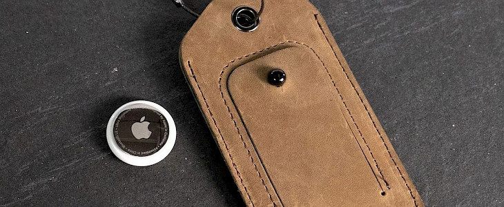 WaterField launches new leather keychain, a luggage tag for AirTag